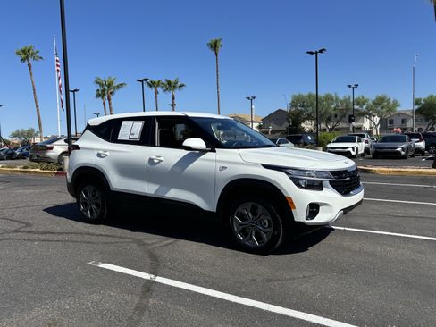 Certified 2026 Kia Seltos LX AWD/4WD image 31