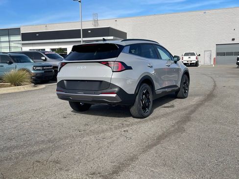 New 2026 Kia Sportage EX w/ EX Panorama Roof Package image 8