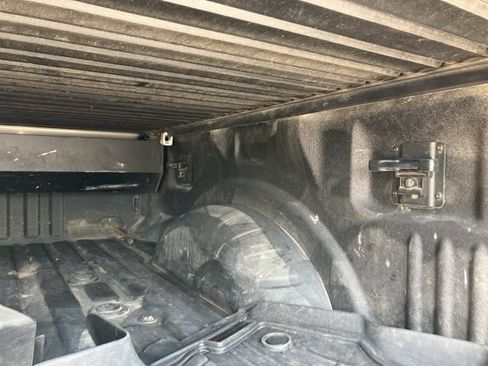 Used 2017 Ford F250 Platinum w/ Platinum Ultimate Package AWD/4WD image 41