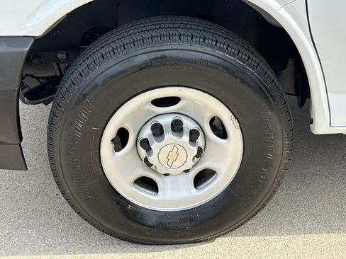 Used 2024 Chevrolet Express 3500 LS RWD image 13