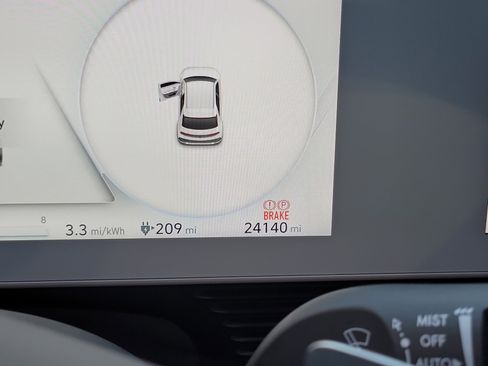 Certified 2024 Hyundai Ioniq 5 Limited image 10