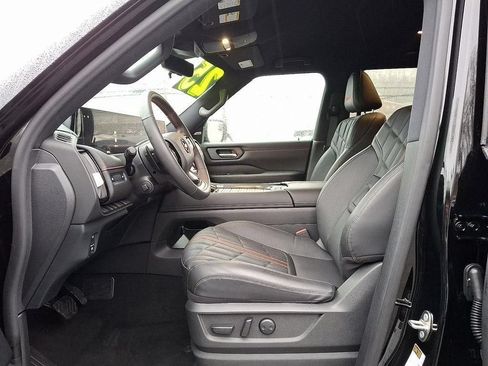 Used 2025 Nissan Armada PRO-4X AWD/4WD image 16