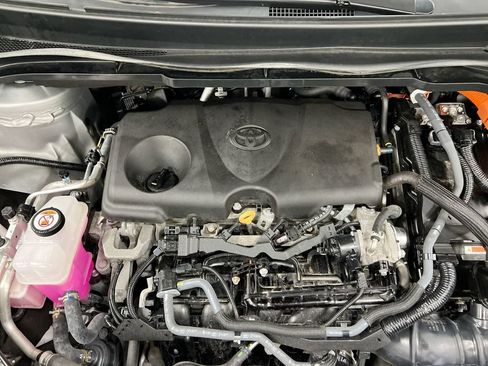 Used 2023 Toyota Sienna XLE AWD/4WD image 26