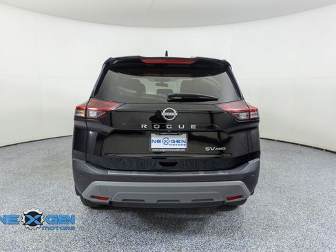 Used 2022 Nissan Rogue SV AWD/4WD image 6