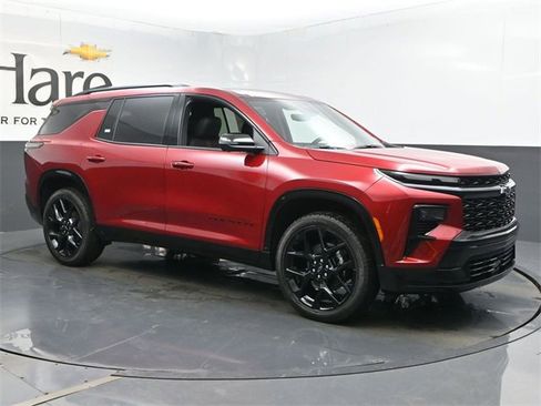 New 2026 Chevrolet Traverse RS w/ LPO, Floor Liner Package image 6