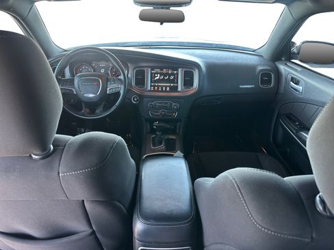 Used 2023 Dodge Charger SXT RWD image 10