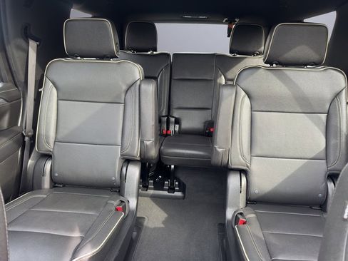 Used 2023 GMC Yukon SLT image 21