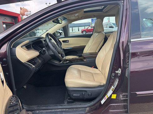 Used 2016 Toyota Avalon XLE Premium FWD image 12