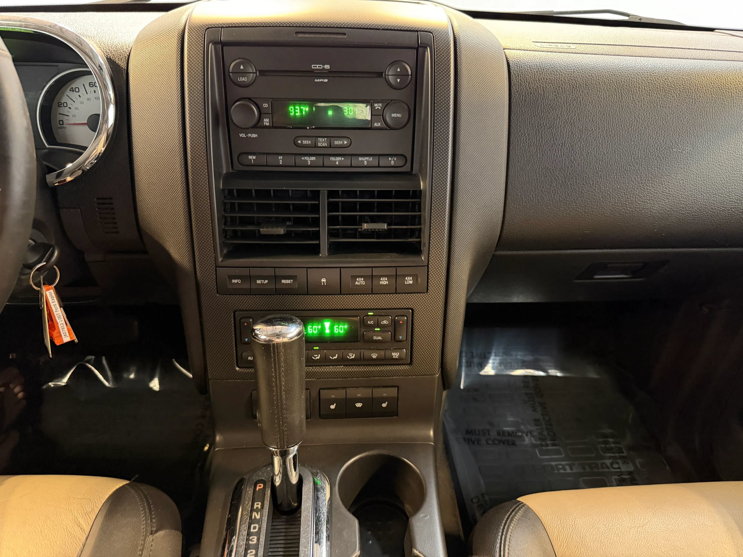 Used 2007 Ford Explorer Sport Trac Limited AWD/4WD image 17