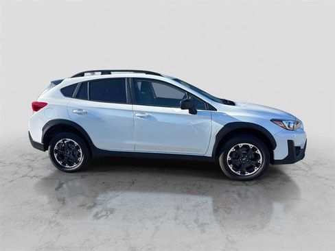 Used 2023 Subaru Crosstrek 2.0i image 5
