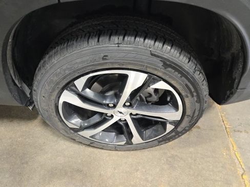 Used 2024 Chevrolet Trax RS w/ Driver Confidence Package FWD image 10