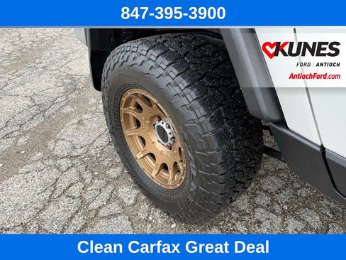 Used 2014 Toyota FJ Cruiser Base image 11