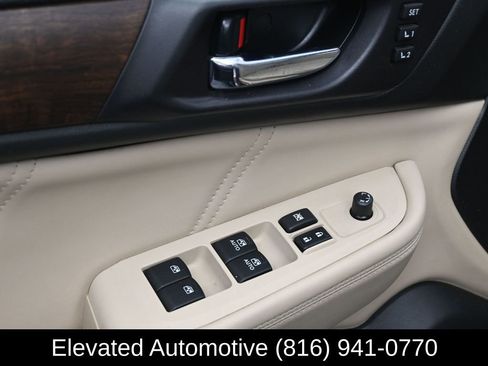 Used 2019 Subaru Outback 2.5i Limited w/ Popular Package #2 image 17