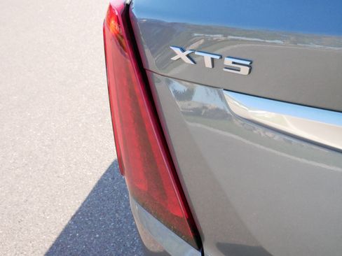 Certified 2021 Cadillac XT5 Premium Luxury image 15