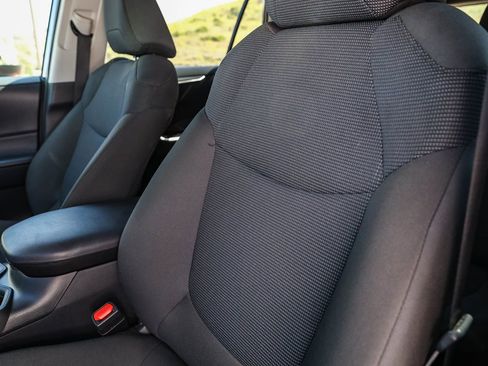 Certified 2025 Toyota RAV4 LE image 25