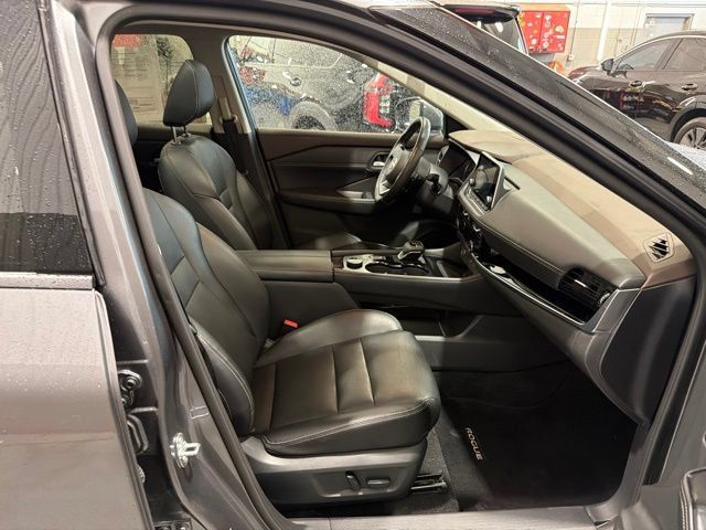 Certified 2023 Nissan Rogue SL AWD/4WD image 16