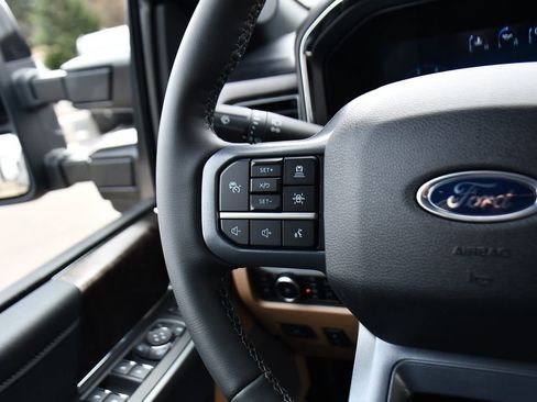 Used 2026 Ford F350 Lariat w/ Lariat Ultimate Package image 32