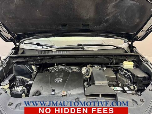 Used 2018 Toyota Highlander XLE image 10