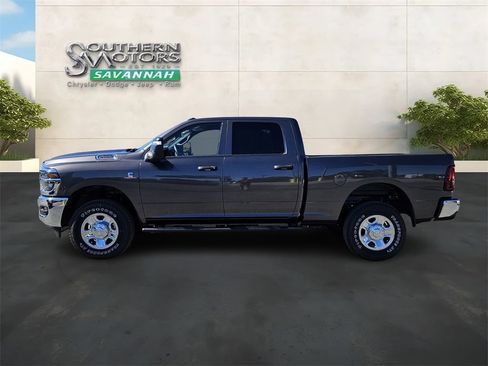 New 2026 RAM 2500 Tradesman AWD/4WD image 2