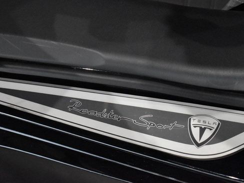 Used 2011 Tesla Roadster Sport image 40