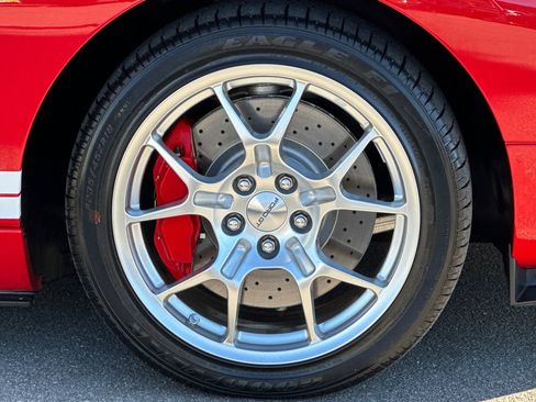 Used 2006 Ford GT Base image 37