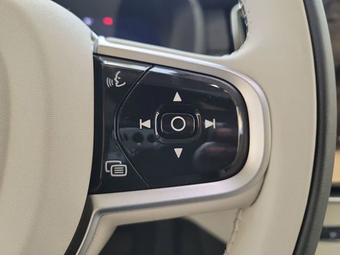 New 2026 Volvo XC90 T8 Ultra w/ Protection Package Premier AWD/4WD image 25
