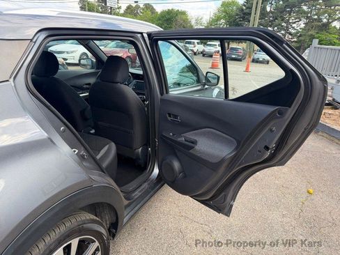 Used 2020 Nissan Kicks SV FWD image 11
