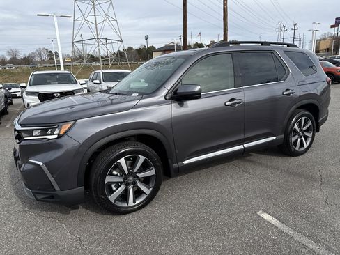 New 2025 Honda Pilot Elite image 5