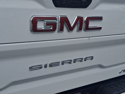 Used 2023 GMC Sierra 2500 AT4 w/ AT4 Premium Plus Package AWD/4WD image 30