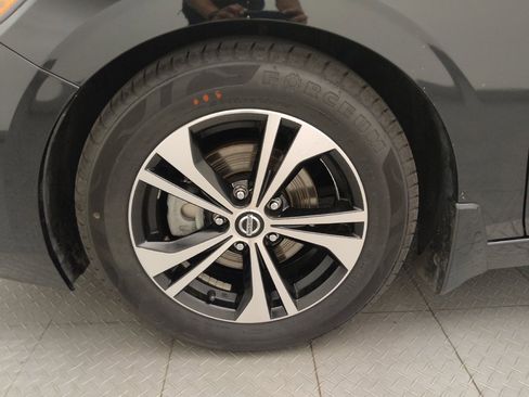 Used 2020 Nissan Sentra SV FWD image 31