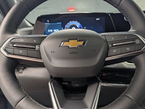 New 2026 Chevrolet Equinox LT AWD/4WD image 18