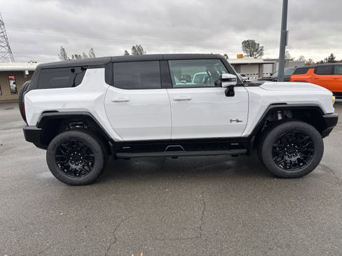 Used 2025 GMC Hummer EV 2X image 4