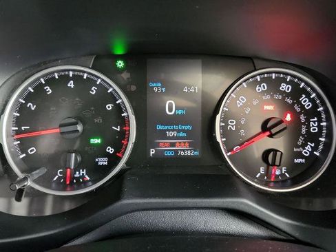 Used 2021 Toyota RAV4 XLE Premium FWD image 26