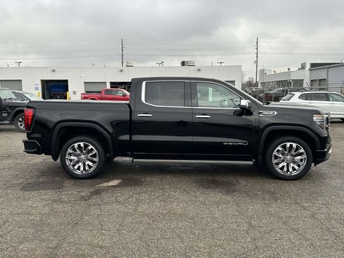 Used 2024 GMC Sierra 1500 Denali w/ Denali Reserve Package image 2