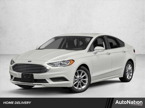 Used 2017 Ford Fusion SE image 1