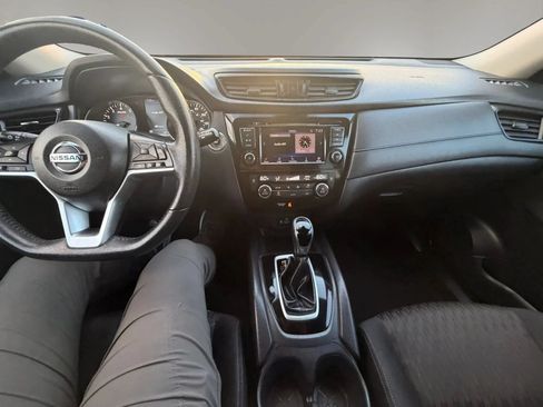 Used 2019 Nissan Rogue SV FWD image 41