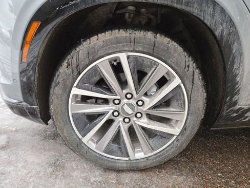 New 2026 Cadillac Vistiq Sport image 7