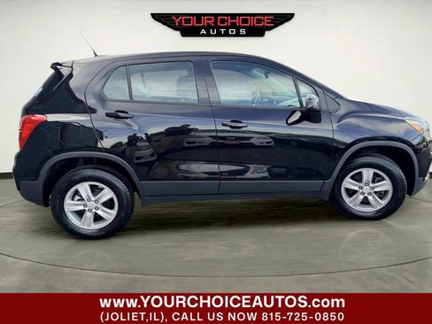 Used 2018 Chevrolet Trax LS AWD/4WD image 7