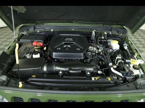 Used 2022 Jeep Wrangler Unlimited Sport AWD/4WD image 16
