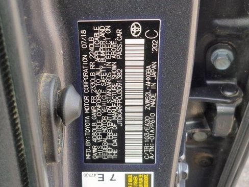 Used 2018 Toyota Prius Prime Premium w/ Carpet Mat Package image 24