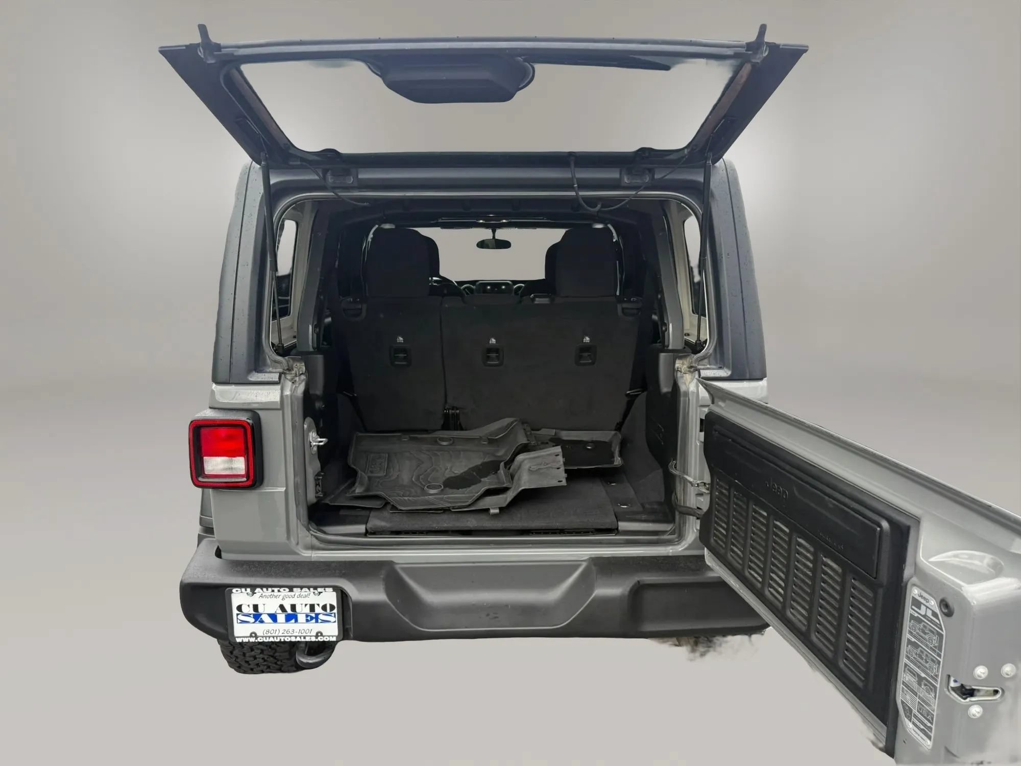 Used 2021 Jeep Wrangler Unlimited Sport AWD/4WD image 23