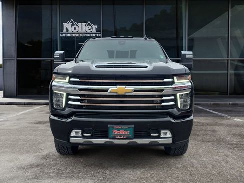 Used 2022 Chevrolet Silverado 3500 High Country w/ Z71 Off-Road Package AWD/4WD image 3