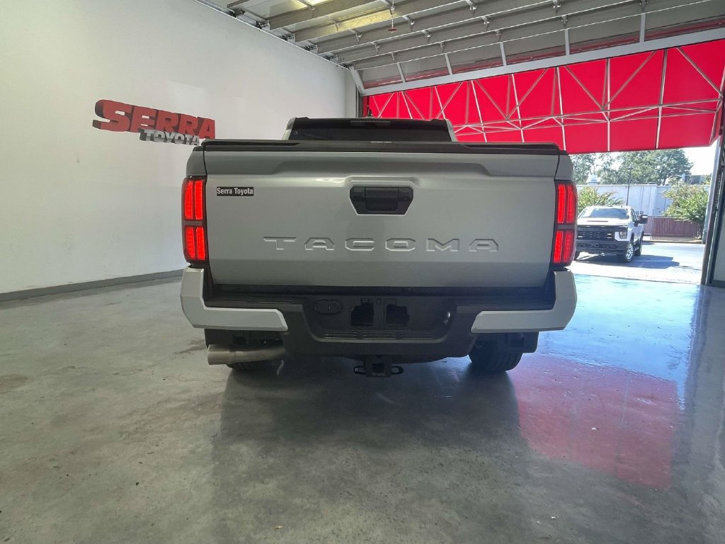 Used 2025 Toyota Tacoma SR5 RWD image 3