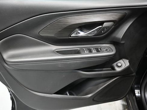 Used 2022 GMC Terrain SLE w/ Driver Convenience Package image 26