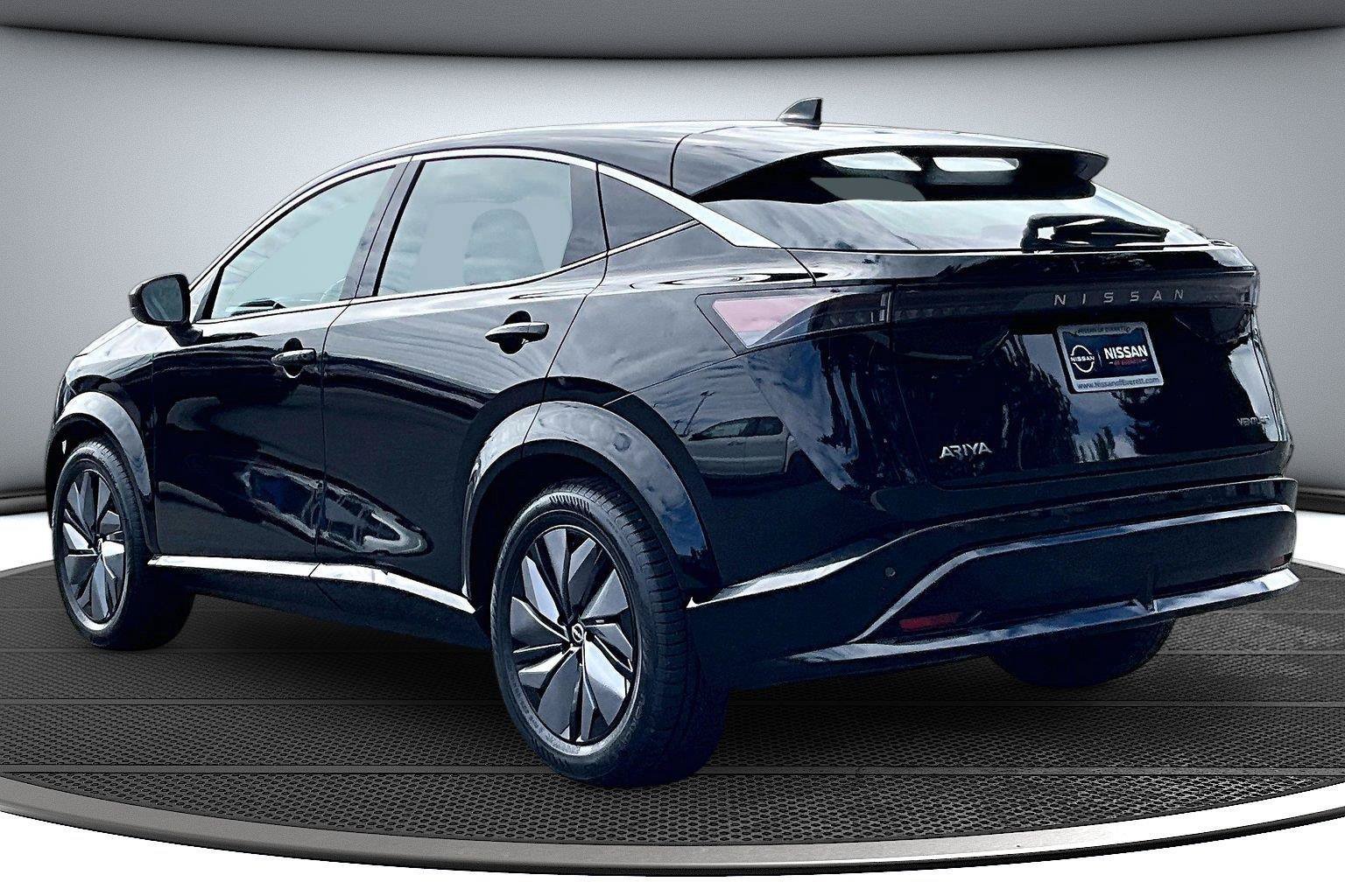Used 2023 Nissan Ariya FWD image 5