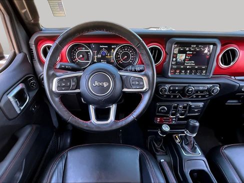Used 2021 Jeep Wrangler Unlimited Rubicon AWD/4WD image 6