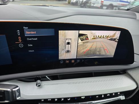 New 2026 Cadillac Optiq Luxury 2 image 28