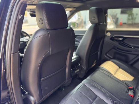 Used 2023 Land Rover Range Rover Evoque SE AWD/4WD image 18