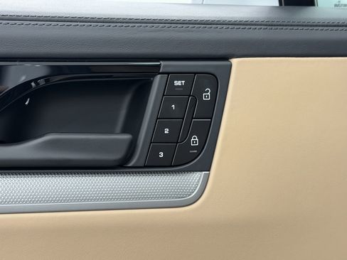 New 2026 Porsche Cayenne S image 29