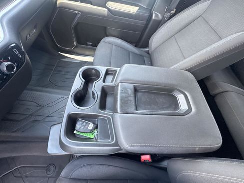 Used 2022 Chevrolet Silverado 1500 LT AWD/4WD image 22